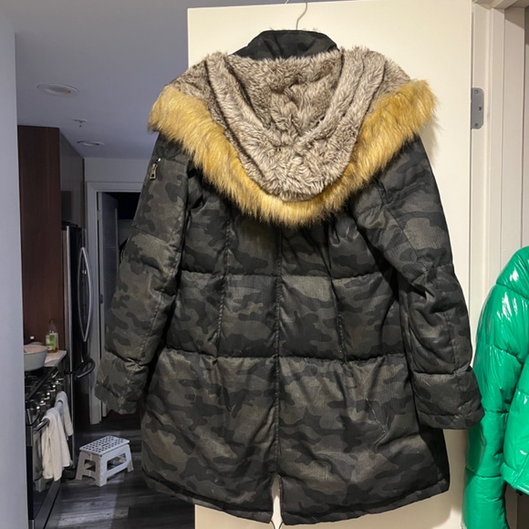 Vince Camuto camouflage winter coat - Picture 2 of 4